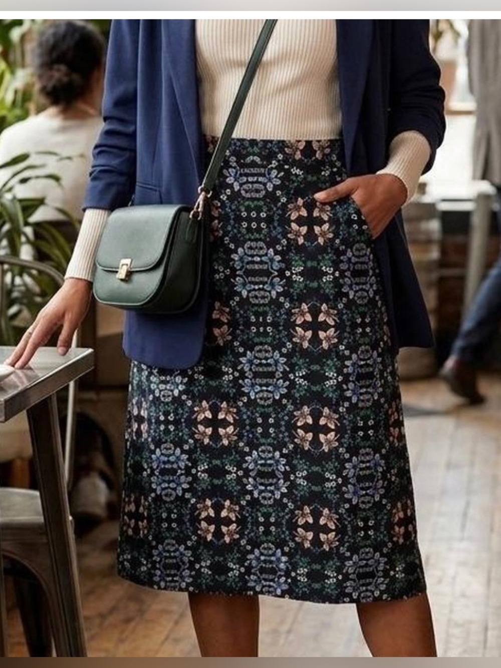 J.Crew Floral Print Pencil Skirt - Dark Mirrored Botanical Pattern - Size 8